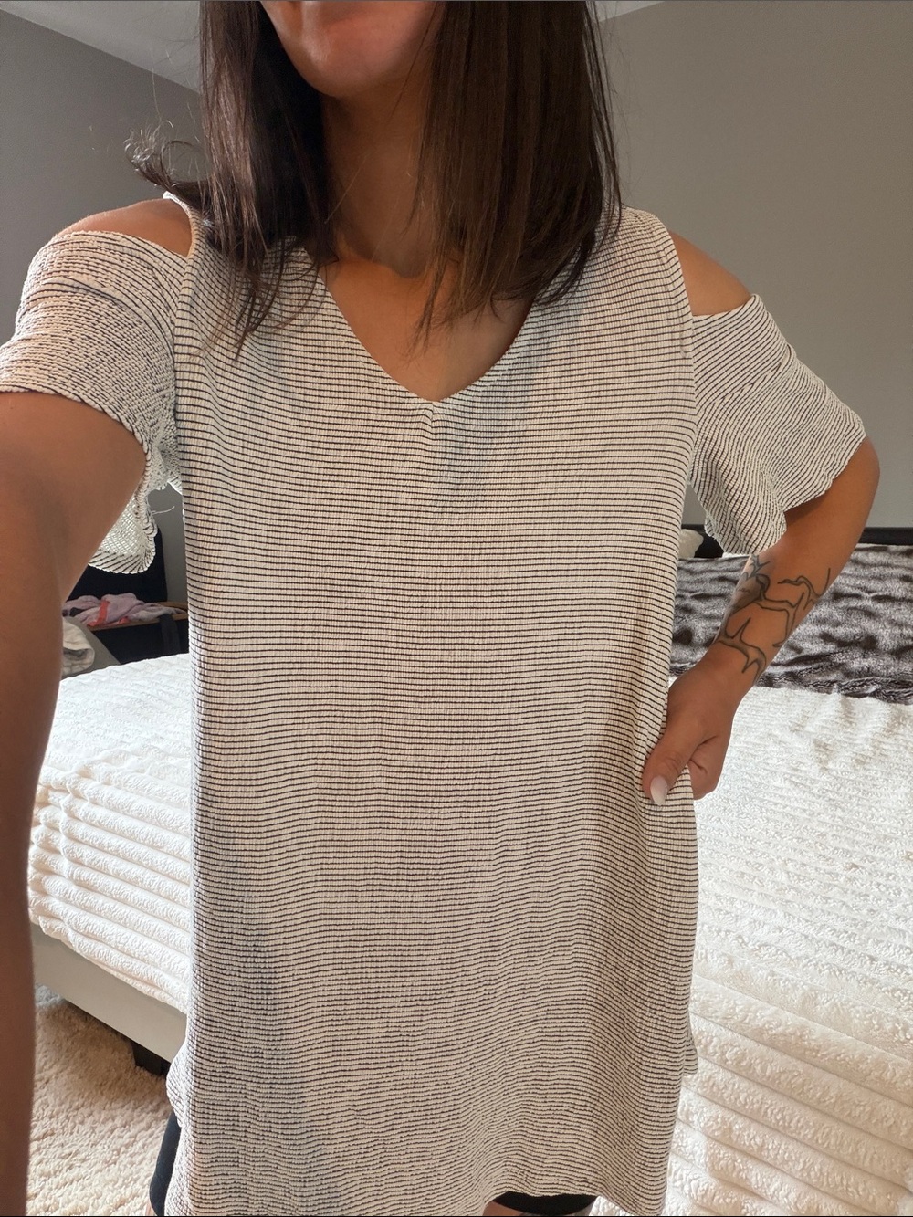 Elle Black and White Striped Cold-Shoulder V-Neck Tunic Dress